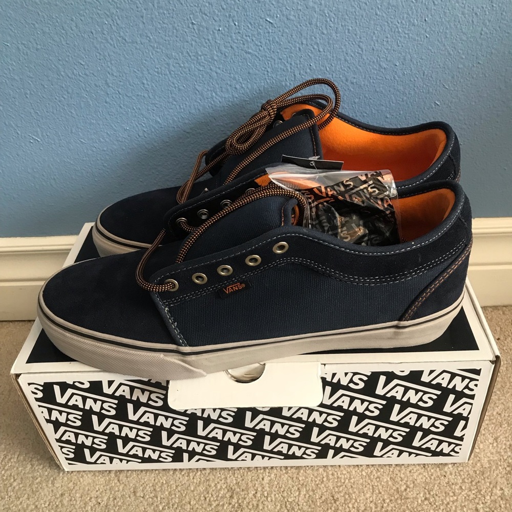 Vans Chukka low Men’s Shoes Navy